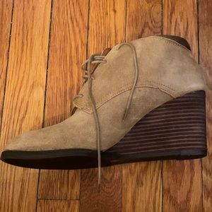 Lucky brand sesame oiled suede boots. never worn